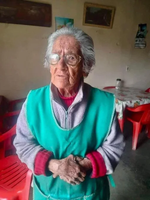 La batalla diaria de Doña Margarita: Una abuelita valiente frente a la adversidad