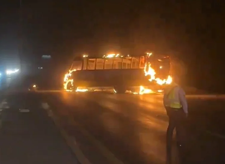 ¡Alerta roja en Zacatecas! Delincuencia organizada controla la situación: Vehículos incendiados y bloqueos
