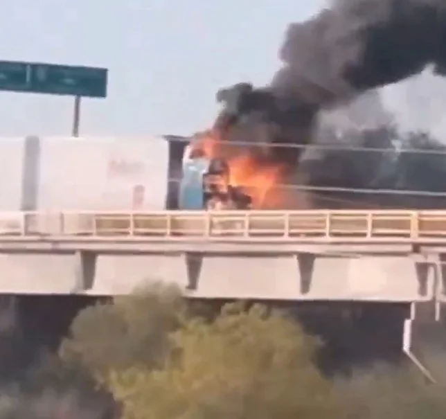 Caos en Santa Ana, Sonora: Enfrentamiento armado y puente incendiado por grupo armado