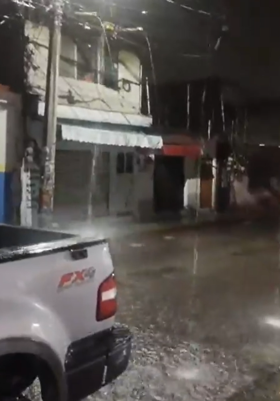 Lluvia torrencial azota Tlahuapan en Jiutepec