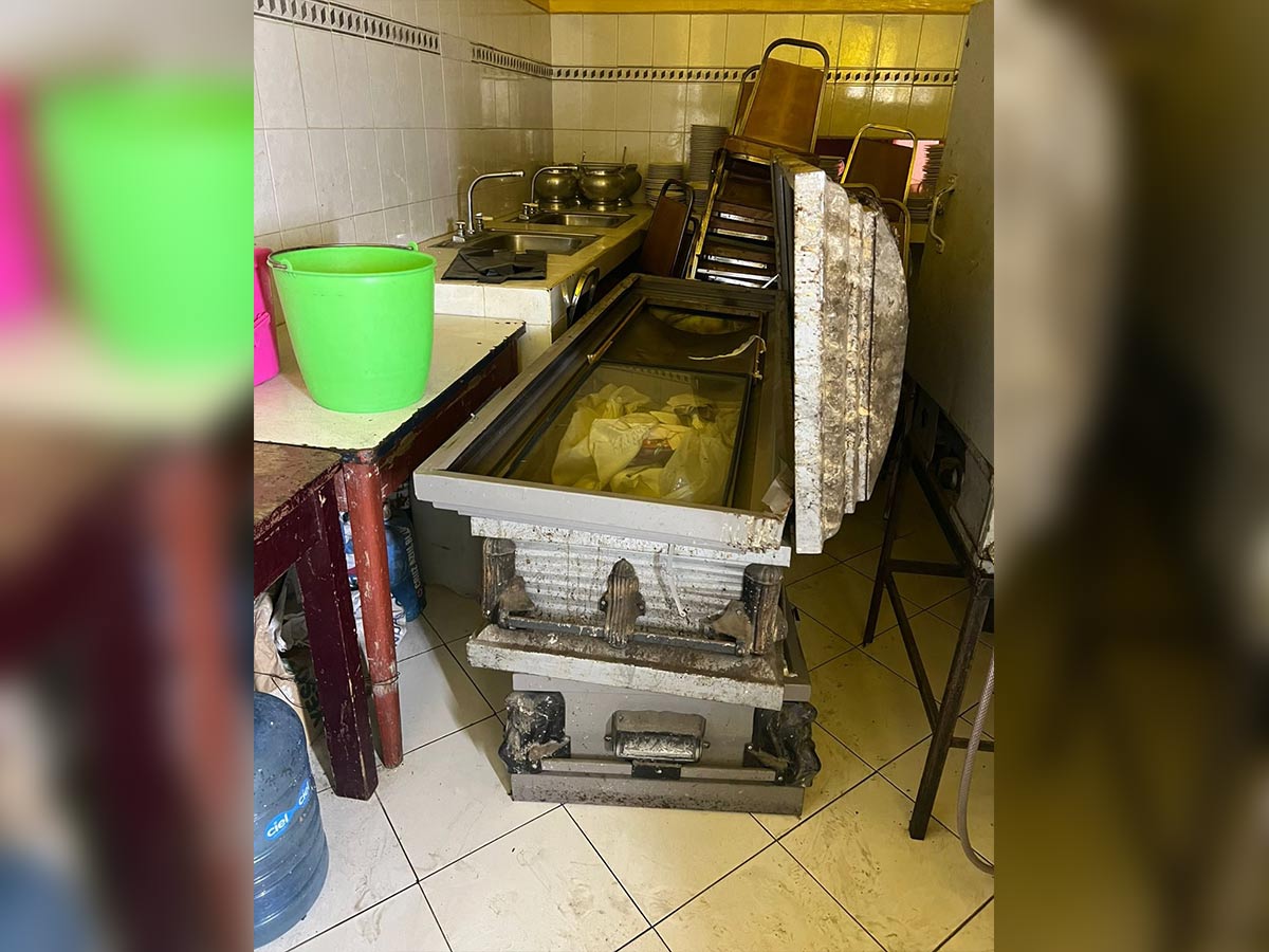 Usaban ataúdes como hieleras en fiesta clandestina desmantelada en la colonia Guerrero